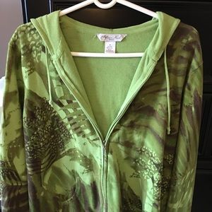 Women’s zip up sweater